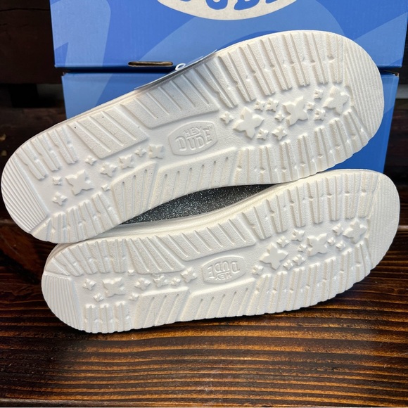 NIB Hey Dude Womens Wendy Metallic Sparkle Rose Gold - Picture 11 of 12